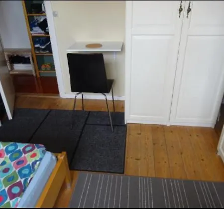 Cosy Near Valby Parc Apartment